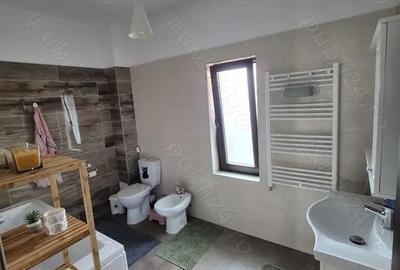 Casă cu 4 camere cu Teren 300 Mp în Central - 6