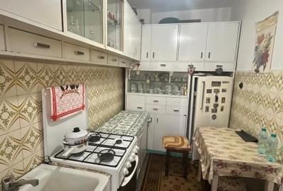 Apartament 3 camere, etaj 2, Garaj, Radauti - 10