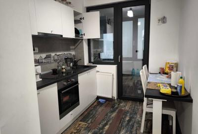 Apartament cu 2 camere decomandat, mobilat în Ultracentral