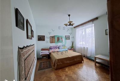 Apartament cu 3 camere decomandat în Centrul Istoric - 4