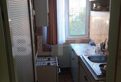 Apartament mobilat, 40 mp, zona Micro 11 - 3