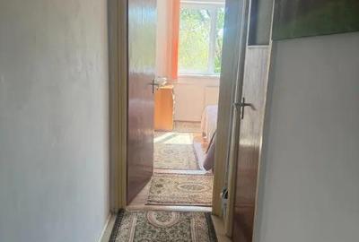 Apartament cu 3 camere semidecomandat în Crângași - 1