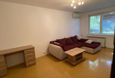 2 camere renovat | 51mp | 7 m de metrou | Lujerului | Str. Azurului | et 2 2 camere renovat | 51mp | 7 m de metrou | Lujerului | Str. Azurului | et 2 - 7