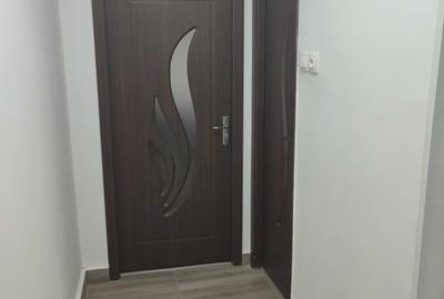 Garsonieră decomandată în Petros - 6