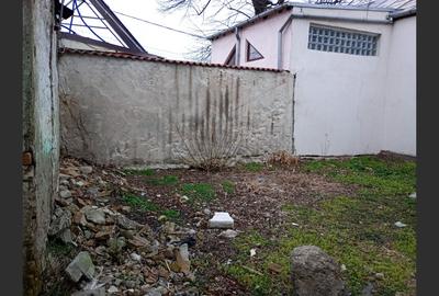 Casă cu 3 camere cu Canalizare în Central - 7
