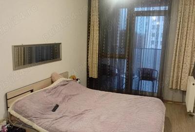 Apartament cu 3 camere semidecomandat în Central - 1