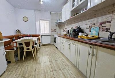 Apartament ---4 camere E3 - -etajul 3-MOBILAT - 11