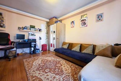 Apartament cu 2 camere de vanzare, mobilat si utilat, centrala pe gaz, zona CET - 3
