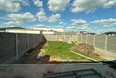 Duplex cu 3 camere cu Canalizare în Moșnița Nouă - 8