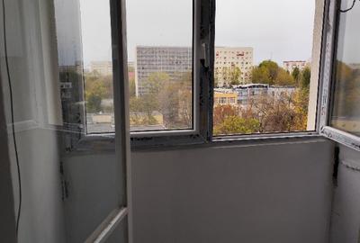 Apartament 2 camere bloc recent reabilitat strada Moldovi?a sector 4 - 13