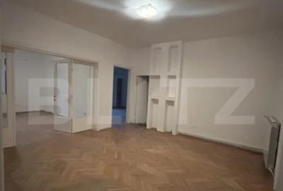Apartament cu 5 camere semidecomandat, mobilat în P-ța Amzei - 1