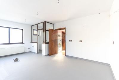 Spatiu de inchiriat in Tractorul - 125 mp, renovat - 10