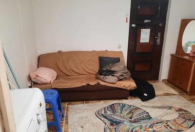 Garsonieră nedecomandată în Apărătorii Patriei - 2