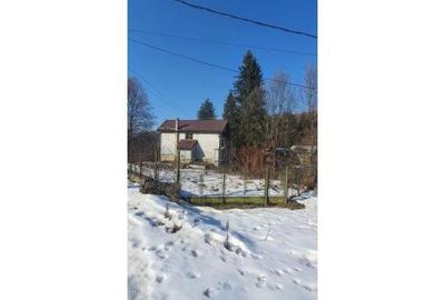 Casa D+P+1E 328 mp + Teren 2600 mp - Poiana Marului - Zăvoi - 4