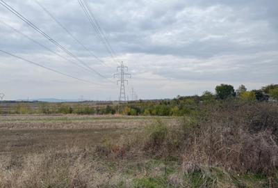 Teren de 8665 mp, în Central - 1