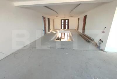 Casă cu 2 camere cu Teren 2000 Mp în Central - 2