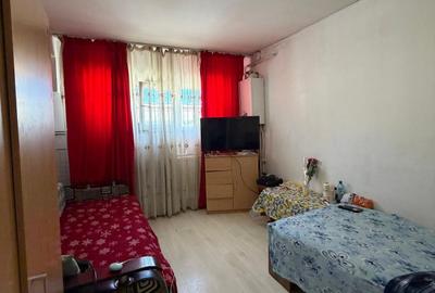 Garsonieră nedecomandată, mobilată în - 1