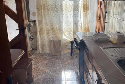 Apartament 4 camere Buzau Zona Ultracentral, structura cu scara interioara - 3