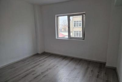 Apartament cu 4 camere semidecomandat în Autogară - 5