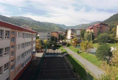 Inchiriem Apartament 2 Camere Mobilat Semideconadat Racadau - 36