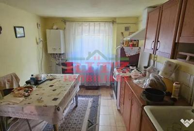 Casă cu 4 camere cu Teren 977 Mp în Caracal - 4