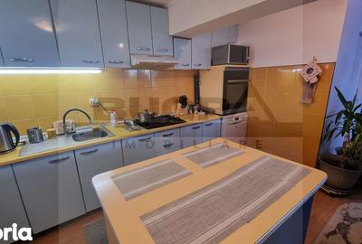 Casă cu 5 camere cu Canalizare în Dâmbul Rotund - 3