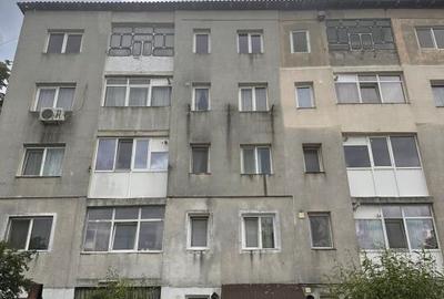 APARTAMENT 3 CAMERE - ROSIORII DE VEDE - - 1