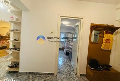 Apartament cu 3 camere decomandat în 1 Mai - 11