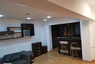 Garsonieră decomandată în Tei