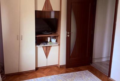 Apartament cu 3 camere decomandat în Central - 3