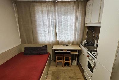 Garsonieră nedecomandată în Central - 1