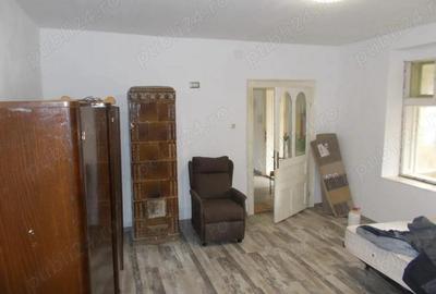 Casă cu 3 camere în Ghirodei - 9