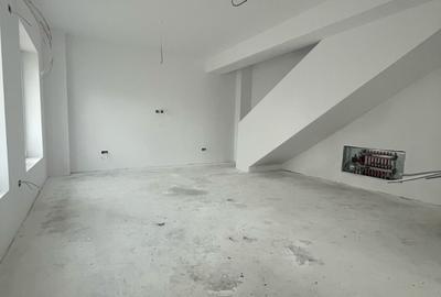 Casa tip duplex sector 3 - 8