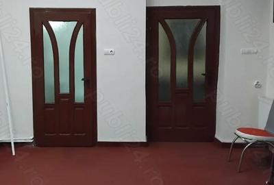 Spațiu comercial, de 60 mp, în Nord - 7