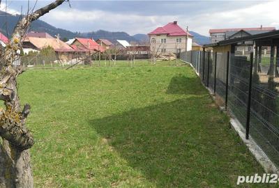 Teren de 100 mp, în Central - 9