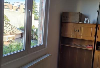 Apartament cu 2 camere semidecomandat în 13 Septembrie - 1