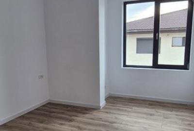 Casă cu 4 camere în Dudu - 14