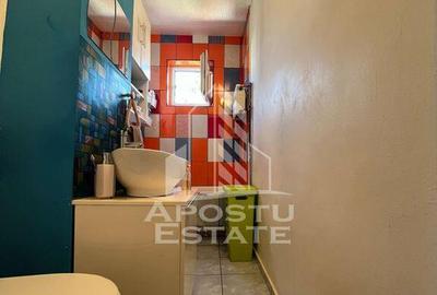 Apartament cu 4 camere, centrala proprie, zona Spitalul J... - 2