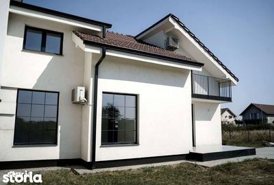 Casă cu 6 camere cu Teren 400 Mp în Moșnița Nouă - 1