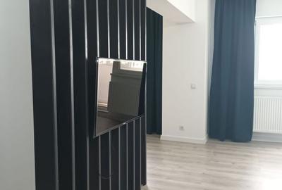 Apartament cu 2 camere semidecomandat în Colentina