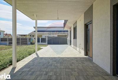 Casă cu 5 camere cu Teren 657 Mp în Florilor - 1