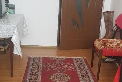 Apartament cu 4 camere decomandat în Central - 3