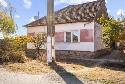 Casă cu 2 camere cu Teren 476 Mp în Șofronea - 6