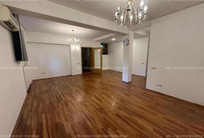 Apartament cu 4 camere în Dorobanți