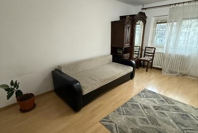 Mihai Bravu, Baba Novac, garsoniera - 8