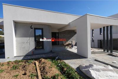 Casă cu 3 camere cu Teren 570 Mp în Iorga - 9