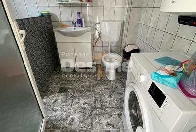 Casă individuală cu 4 camere cu Canalizare în Tei - 7