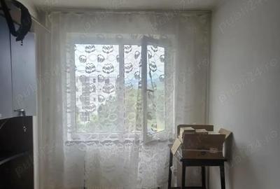 Apartament cu 3 camere în Onești - 6