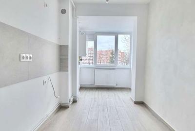 Apartament cu 2 camere decomandat în Libertății