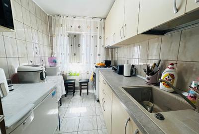 Apartament cu 3 camere semidecomandat în Lacul Tei - 11